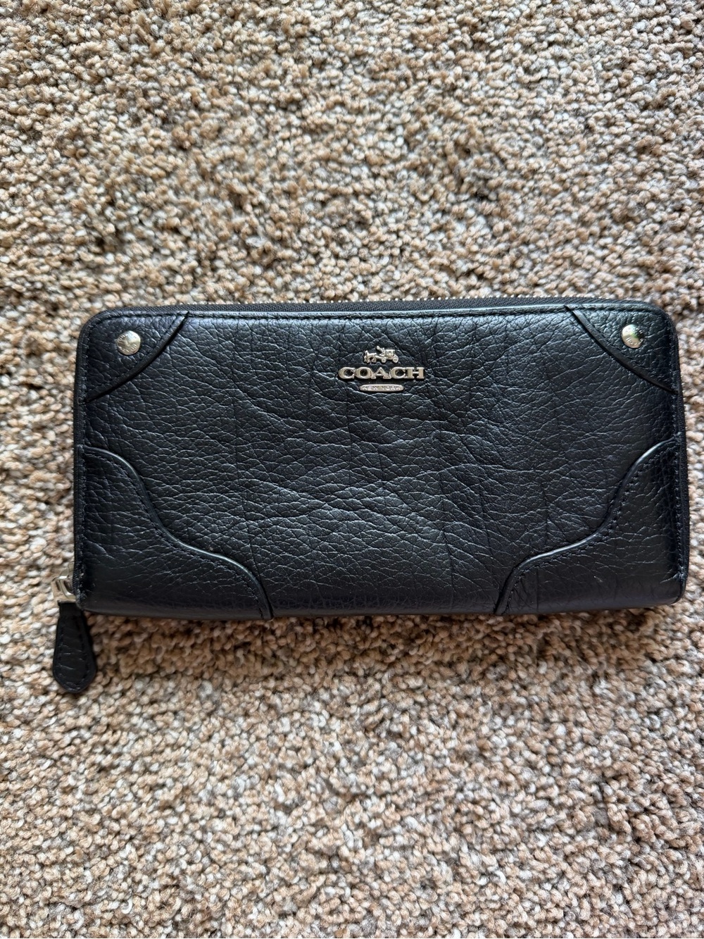COACH Grain Leather Mickie Accordion Zip Wallet in Black & Silver